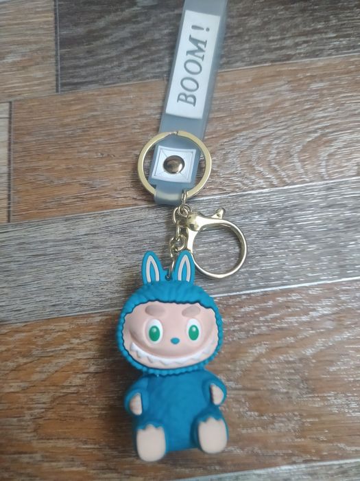 Продам брелок за 500тг новый