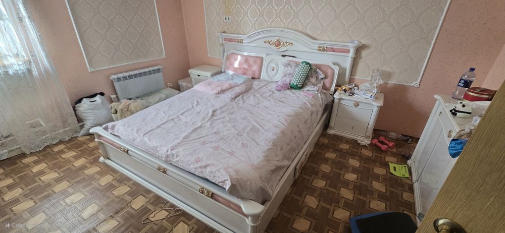 Спальный гарнитур полный комплект с матрасем