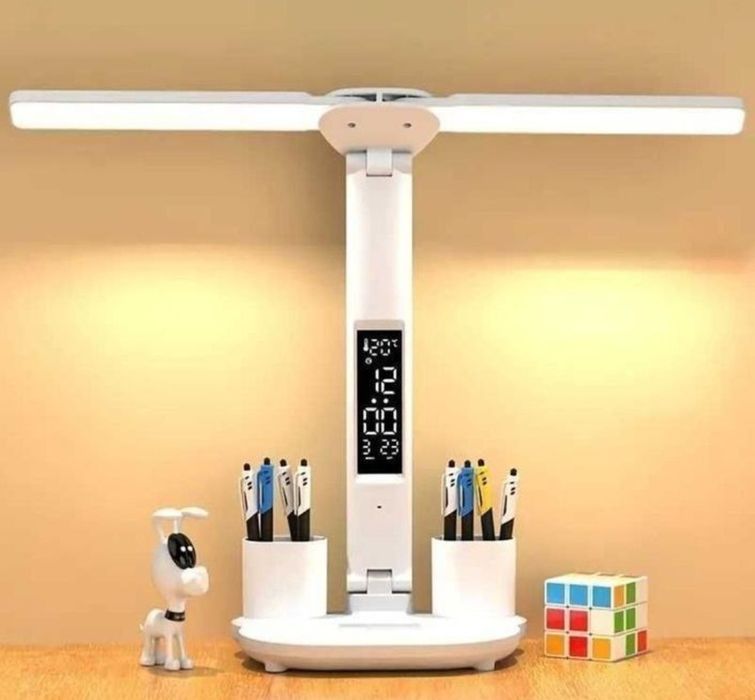 Настольная лампа для школьников  очень удобная