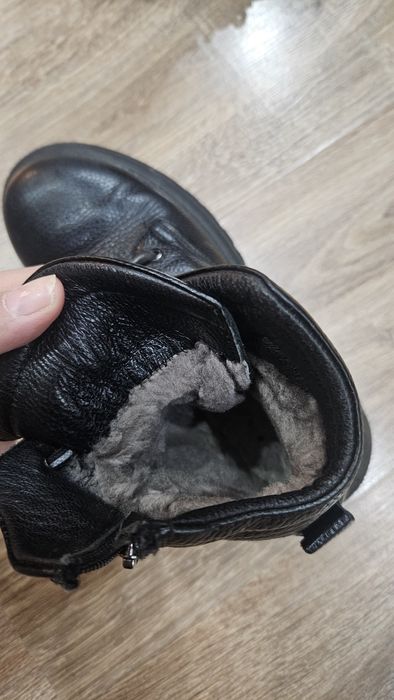 Зимние ботинки на девочку 36 р