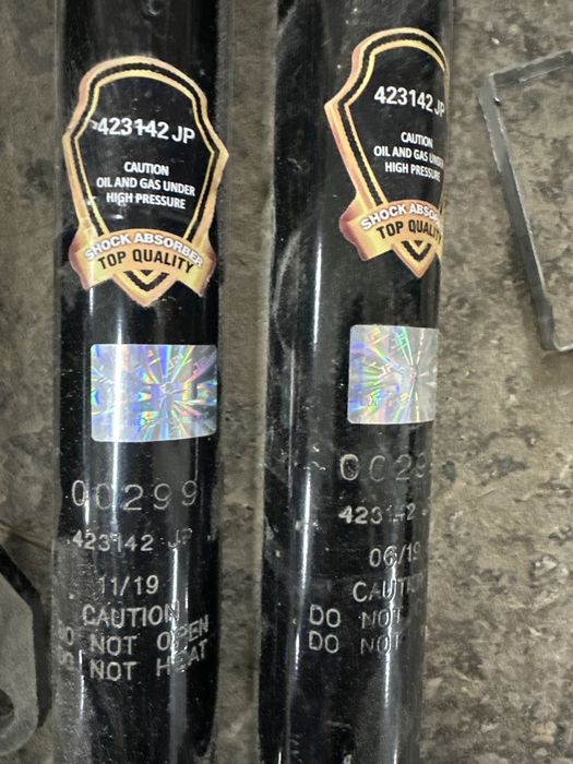 Амортизаторы w211