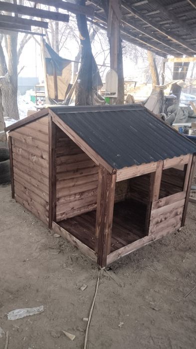 Будка для собак.