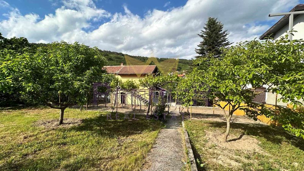 Къща в Добрич, област-гр.Балчик площ 170 цена 145500