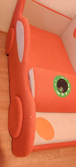 Кровать детская машинка