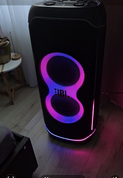 JBL partybox ultimate 1100W RMS noua