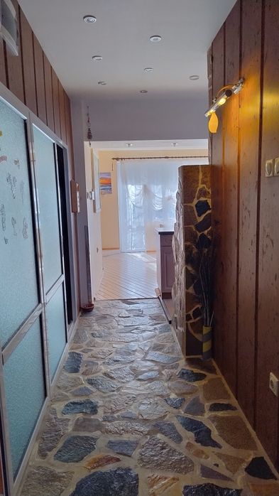 Продава се Етаж от къща в Шумен, Център - 234 кв.м за 770 €/кв.м - Снимка #5