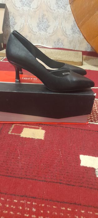 Продам туфли женские