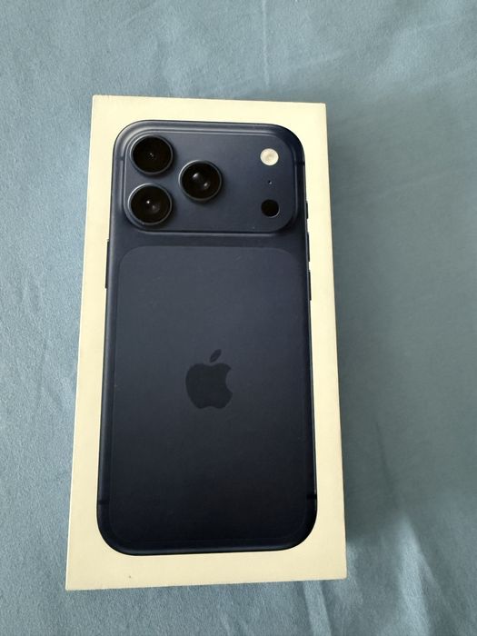 Iphone 17 pro 256 Gb Deep blue