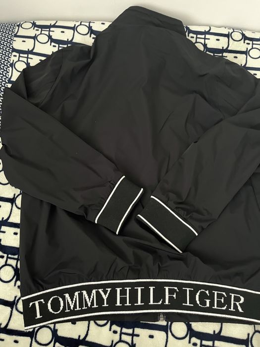 Ветровка Tomy hilfiger