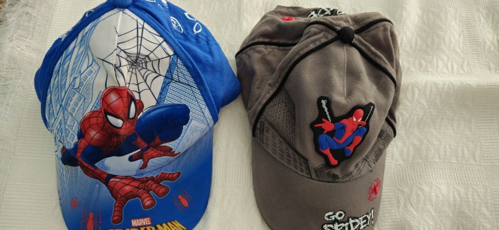 Шапки със спайдърмен