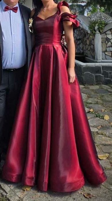 Официална рокля - течен сатен - бордо - с/м