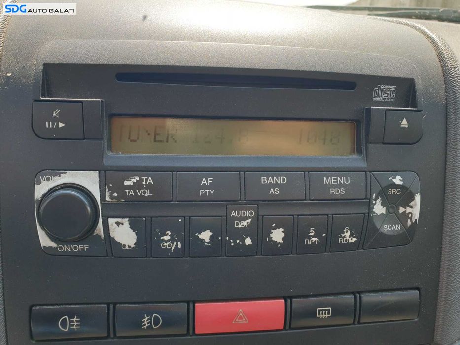 Radio CD Player cu Defect Fiat Albea Facelift 2002 - 2012 [A0515]