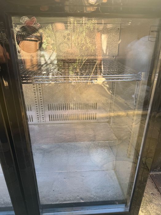 Vitrina frigorifică pentru bauturi noua