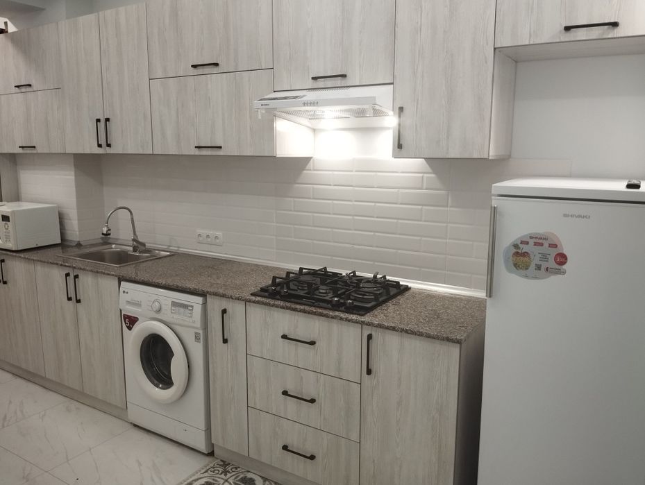 Сдаётся двух комнатная квартира