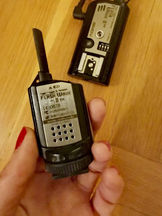 Спусък за светкавица SMDV FlashWave-III Комплект RX+TX 16 канала 200м.