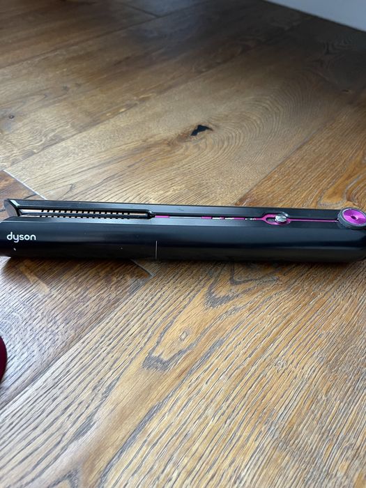 Vand placa de par Dyson Corrale