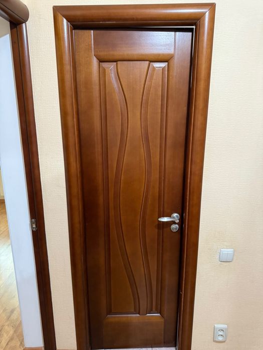 Межкомнатные двери. 4 штуки