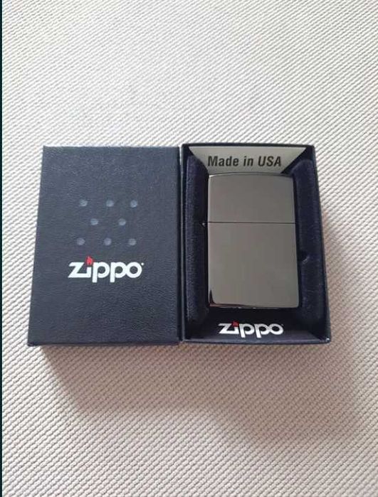 Vand bricheta ZIPPO NOUA model EBONY