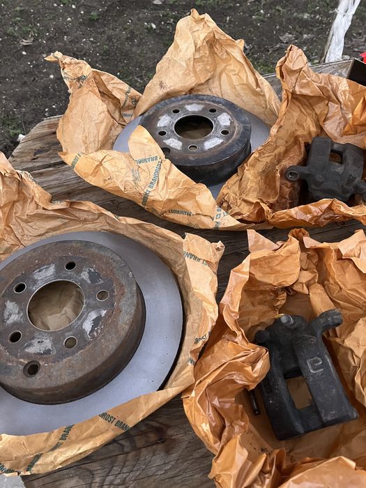 Спирачни дискове и апарати