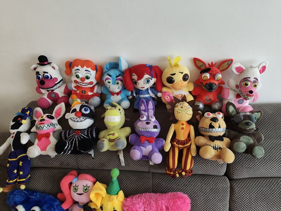 Vand plusuri Fnaf si Poppy play time