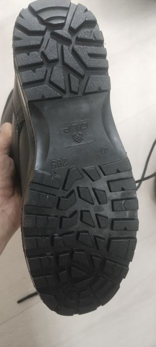 Продам берцы и сапоги зимние