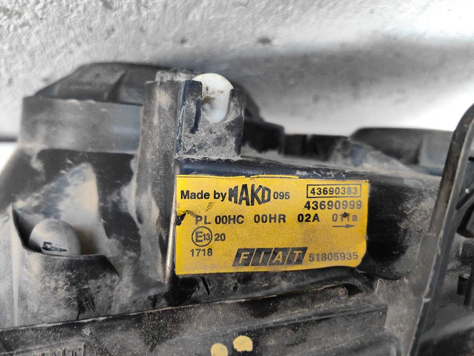 Оригинален фар Фиат Добло  Fiat Doblo