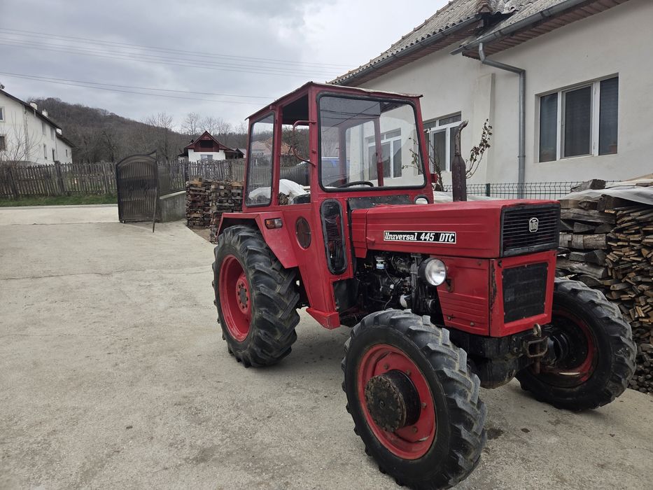 Tractor  UTB 445 DTC cu disc purtat si plug pp2
