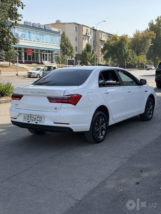 Arenda/Nasiya Savdoga BYD Qin 2022 yil 400 km Elektr