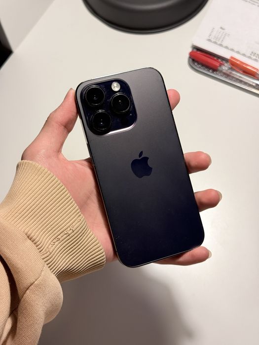 iPhone 14 Pro ; 128gb