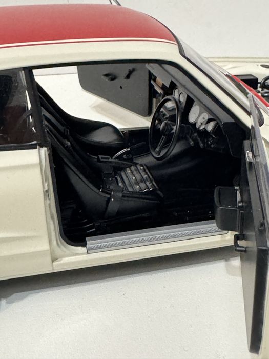 Модель 1/18 масштаб ( AUTOart )