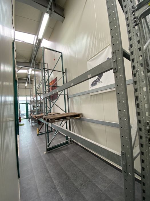 Метален стелаж поцинкован / палетен стелаж