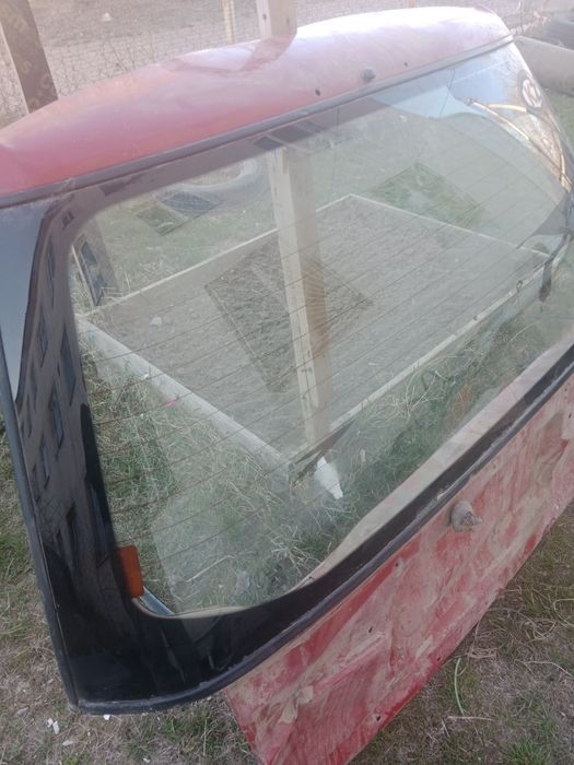 Заднее стекло с пд