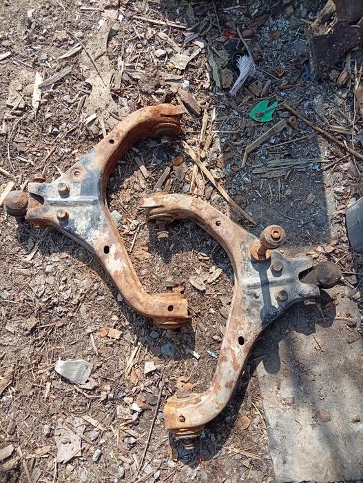 Mazda mpv рычаги 2 шт