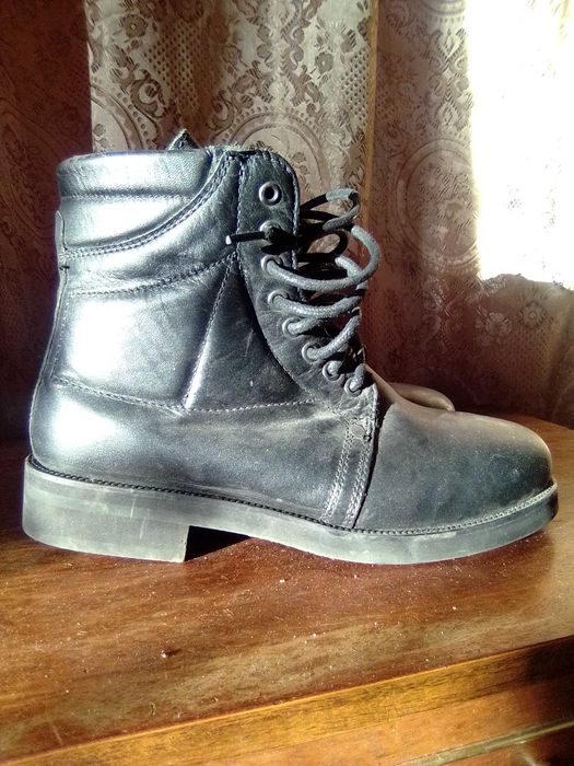 Ботинки новые 41