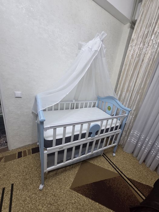 Продам детскую кроватку.