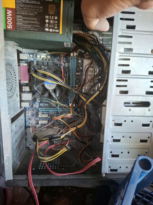 Laptop și pc pt piese