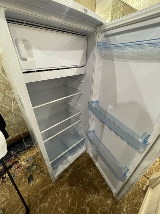 Срочно продам холодильник