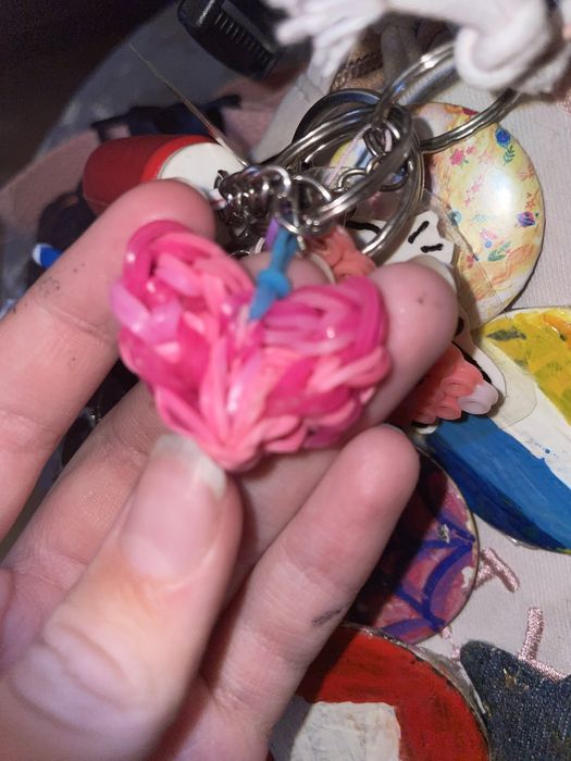 Браслеты,фигурки и брелки