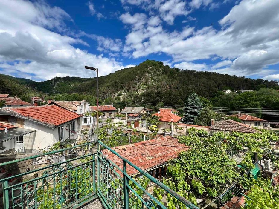 Продава се Къща в Стара Загора, Три чучура - север - 190 кв.м за 534 €/кв.м - Снимка #3