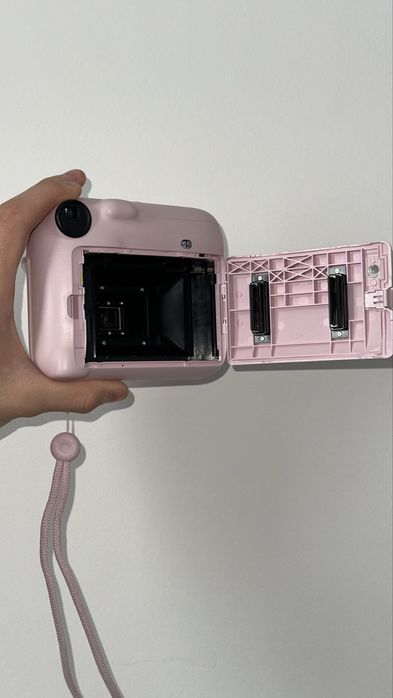 Instax mini 12 продам