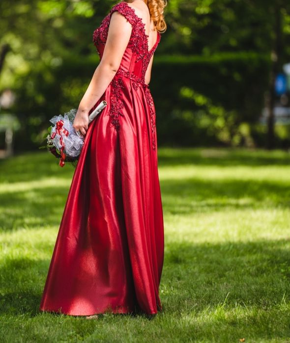 Официална рокля, цвят Бордо