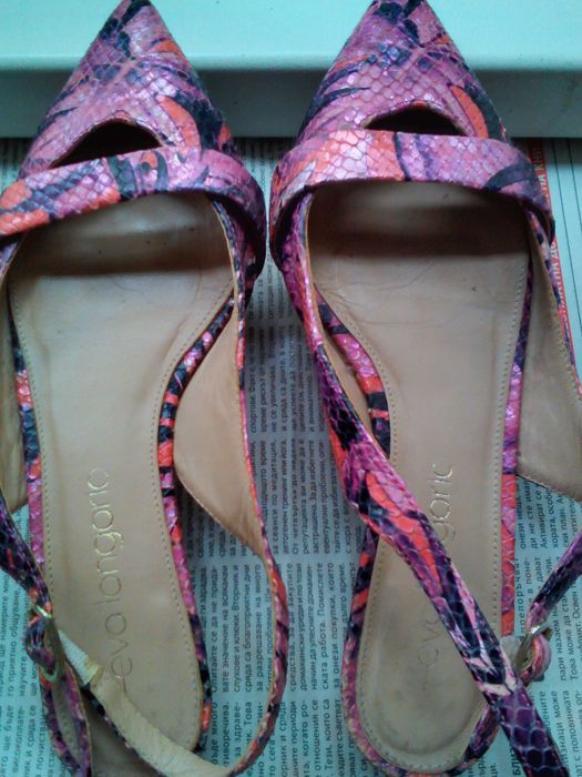 продавам неупотребявани дамски обувки 38 номер