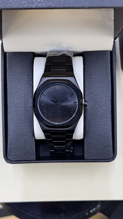 Черные Часы арабские