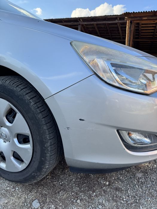 Opel Astra J  – 2011