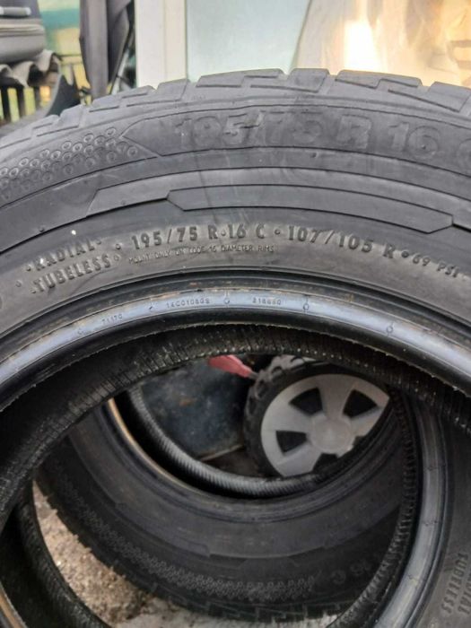 Гуми 195/15 R16. C.107/105 за тежкотоварни автомобили