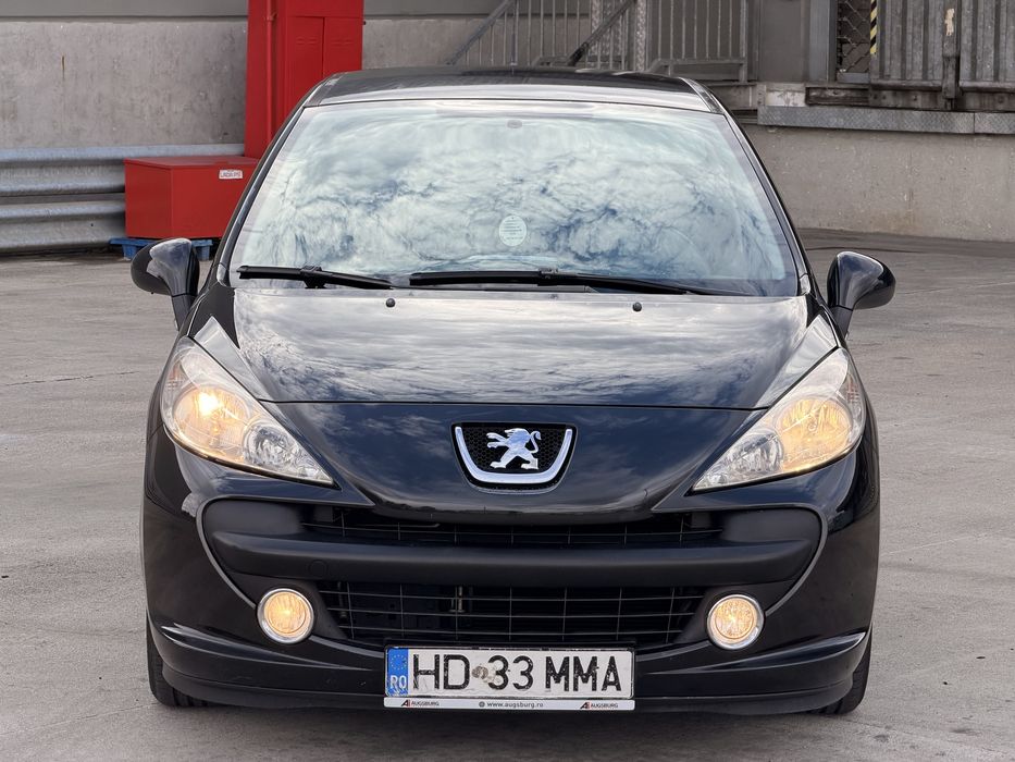 Peugeot 207 2009 benzină, 2.400 € — imagine 2