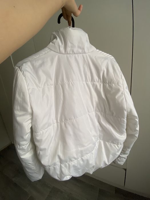 Продам весеннюю куртку, 42-44 размер