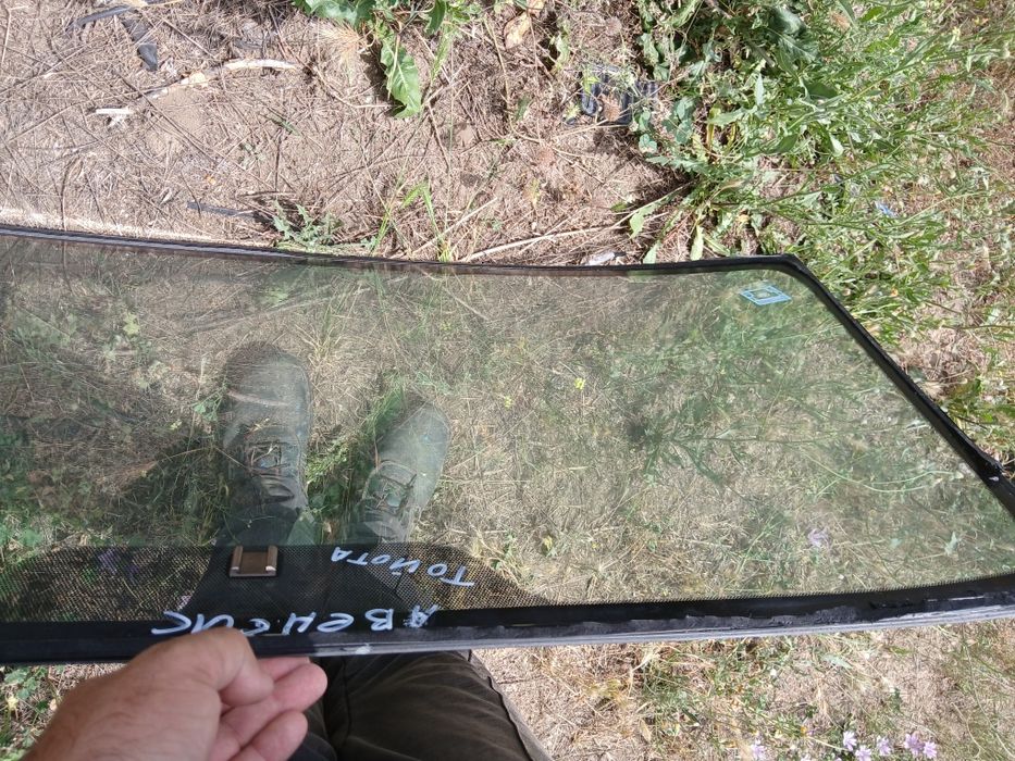 Предно (челно) стъкло за Toyota Avensis /Тойота Авенсис