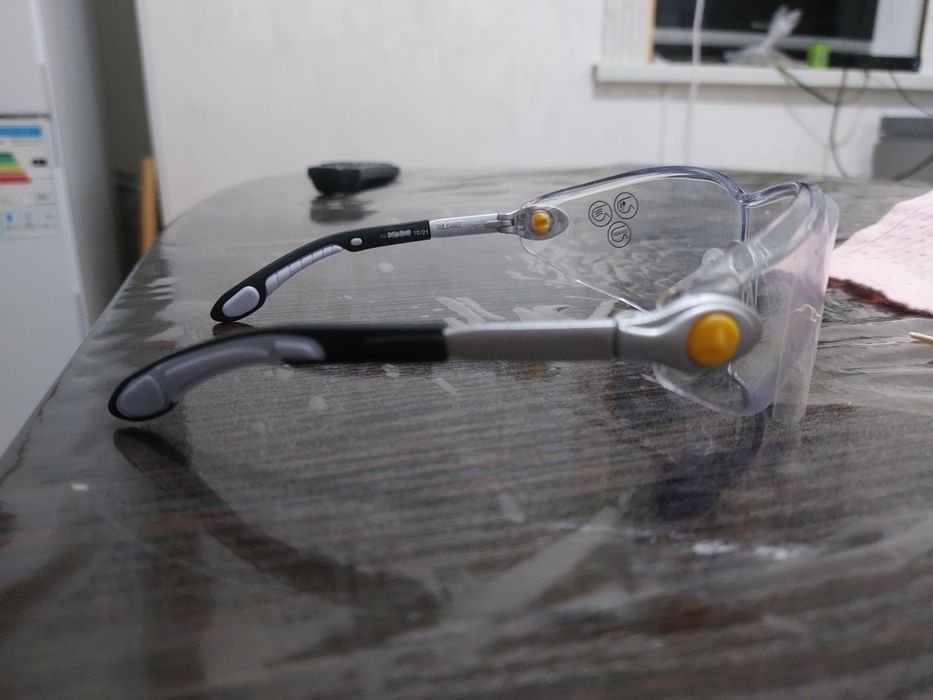 Продам  очки для сварки