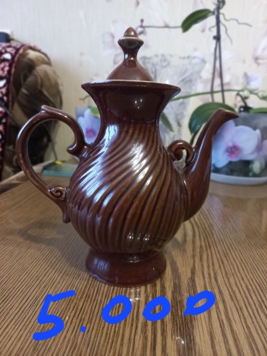 Чайник - заварник.